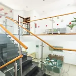 Adaro - Large Luxury Close To Marina فيلة البوفيرا