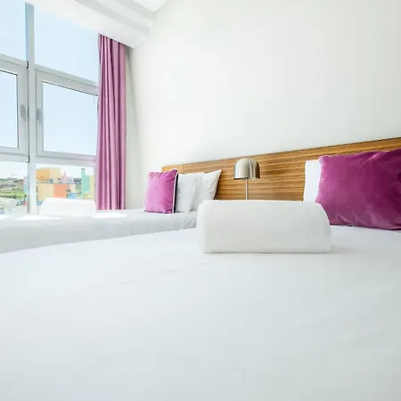 Adaro - Large Luxury Close To Marina Hébergement de vacances