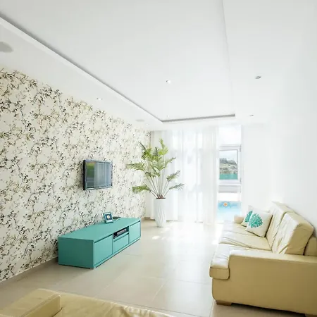 Adaro - Large Luxury Close To Marina Hébergement de vacances Albufeira