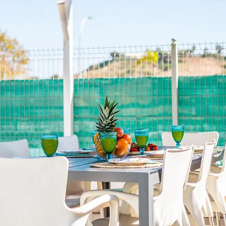 Villa Adaro - Large Luxury Close To Marina