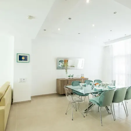 Hébergement de vacances Adaro - Large Luxury Close To Marina *