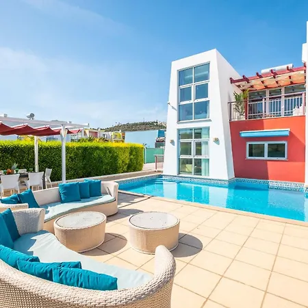 Adaro - Large Luxury Close To Marina Vakantiehuis *