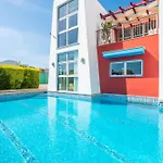 Villa Adaro - Large Luxury Close To Marina Albufeira